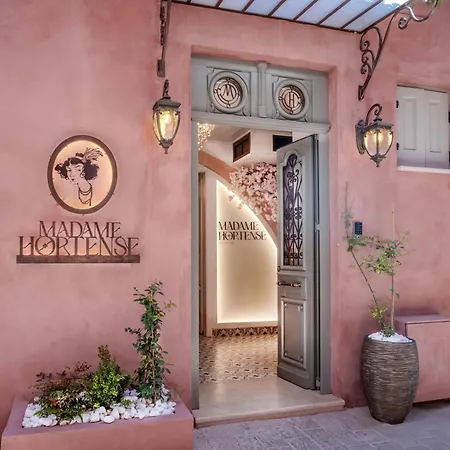 Madame Hortense Boutique Hotel *